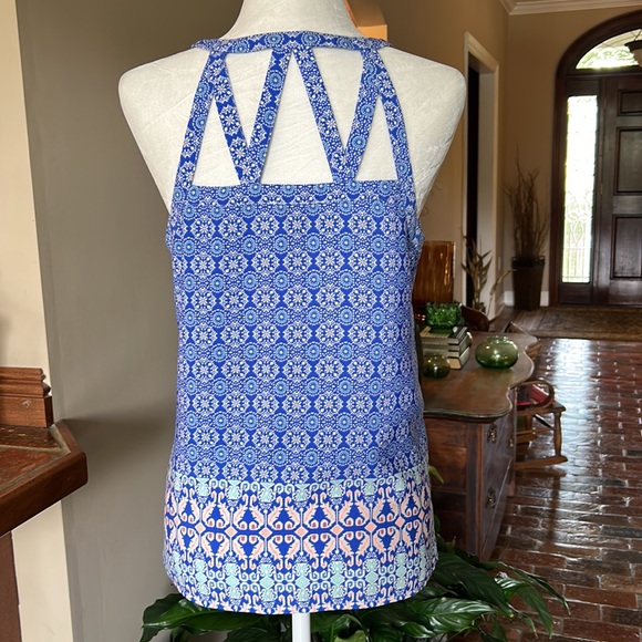 Skies Are Blue + Stitch Fix Crisscross Back top szM NWOT - Picture 3 of 9